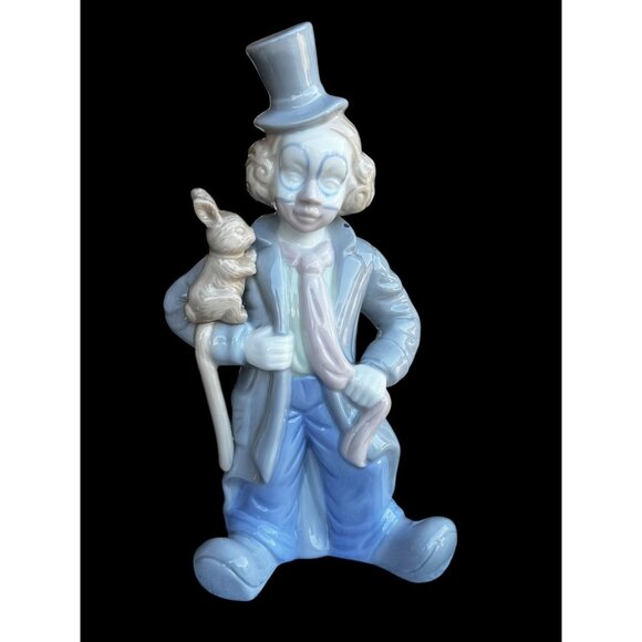 Porcelain Clown Figurine With Top Hat & Cane - Picture 1 of 6